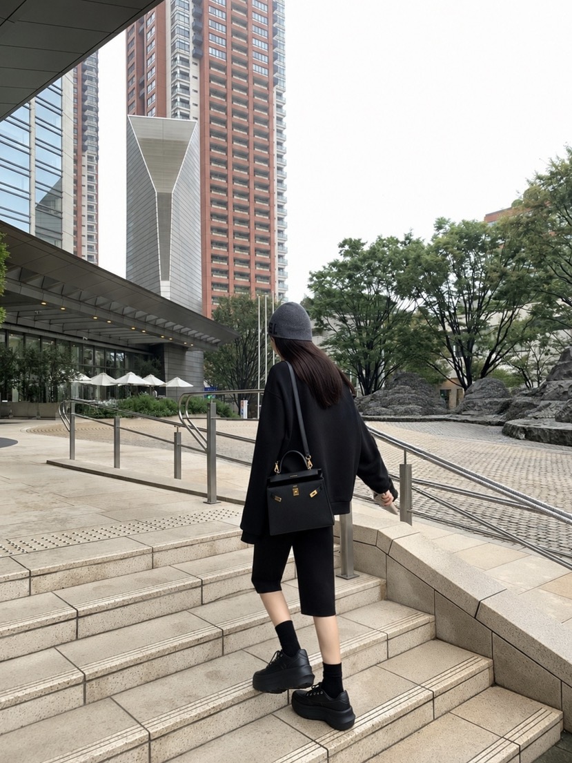 空東大門實拍女士新款休閑推薦人氣熱賣時尚真品衛衣COURGETTE衛衣
