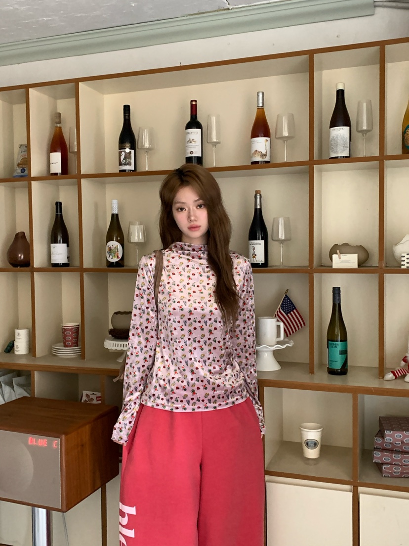MAISONDEGLORY東大門直郵女裝新品休閑長袖T恤天鵝絨花朵高領Maison de glory長袖T恤
