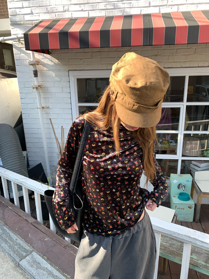 MAISONDEGLORY東大門直郵女裝新品休閑長袖T恤天鵝絨花朵高領Maison de glory長袖T恤圖色3