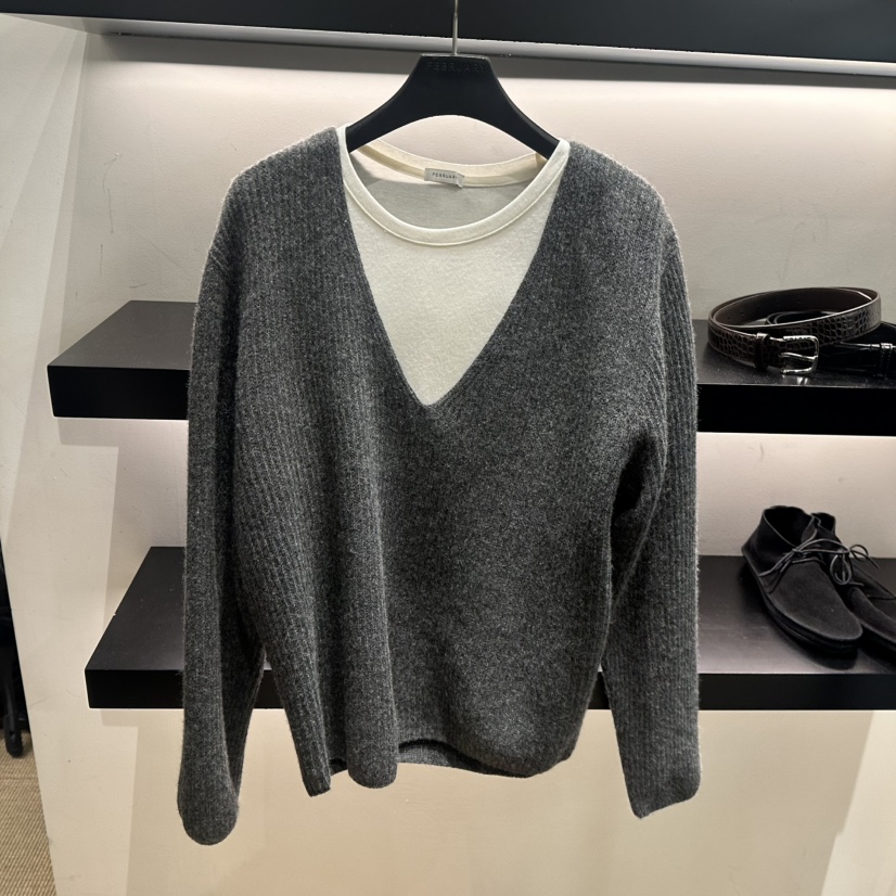 FEBRUARY 11韓國代購女士新品真品時尚熱賣毛衣不含內搭FEBRUARY 11毛衣圖色3灰色