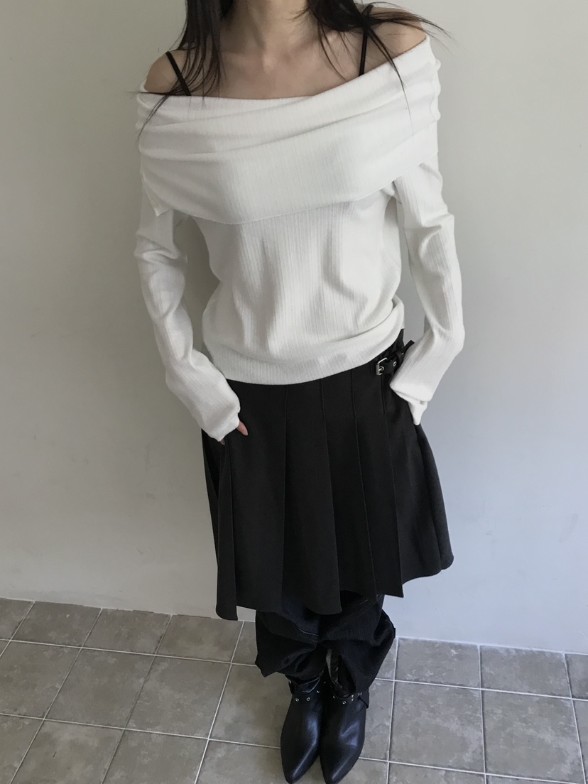 ENHANCE/HOPESMORE韓國代購女裝新品推薦長袖T恤露肩紐扣ENHANCE/HOPESMORE長袖T恤