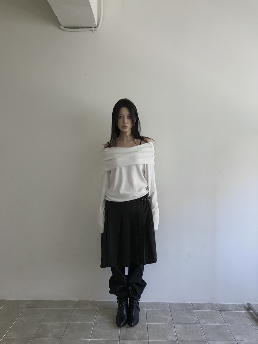 ENHANCE/HOPESMORE韓國代購女裝新品推薦長袖T恤露肩紐扣ENHANCE/HOPESMORE長袖T恤