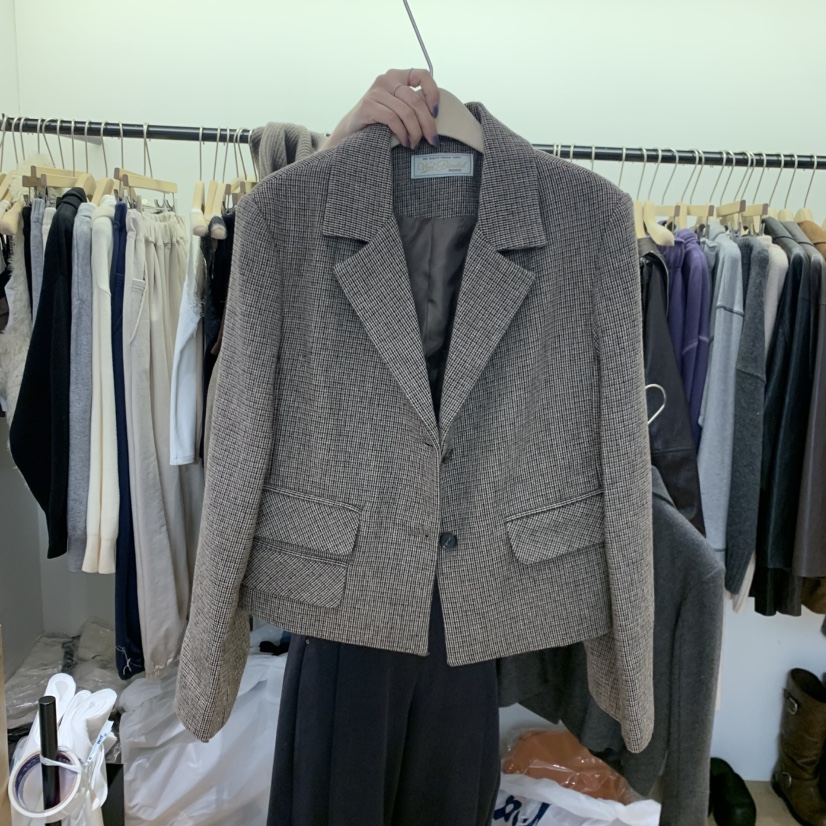 W AND J東大門直郵女裝新品真品熱賣人氣時尚短款大衣格紋WANDJ短款大衣圖色1棕色