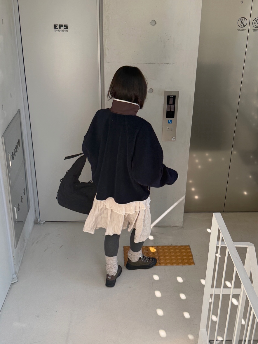 OLI EDIT韓國代購女士新品休閑真品推薦職業人氣熱賣衛衣OLI EDIT衛衣