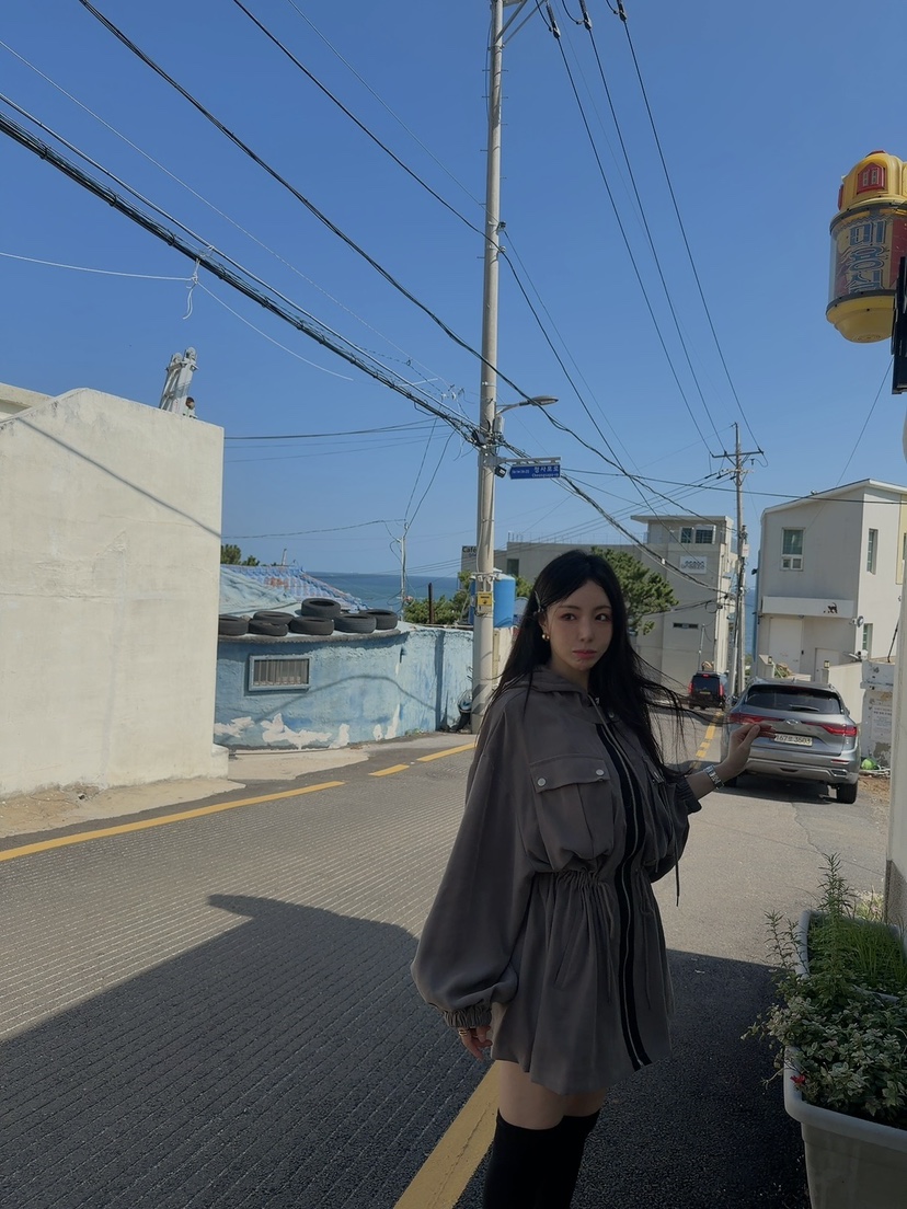 SEOUL PALETTE-Q韓國代購女裝新款熱賣真品連衣裙工裝連帽SEOUL PALETTE-Q連衣裙