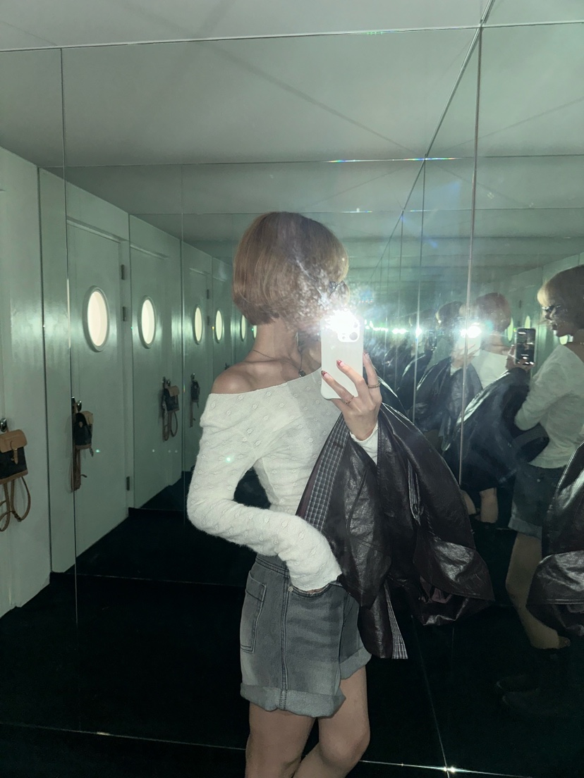 ZEROZERO韓國直郵女裝新品時尚推薦真品熱賣長袖T恤不含內搭ZEROZERO長袖T恤
