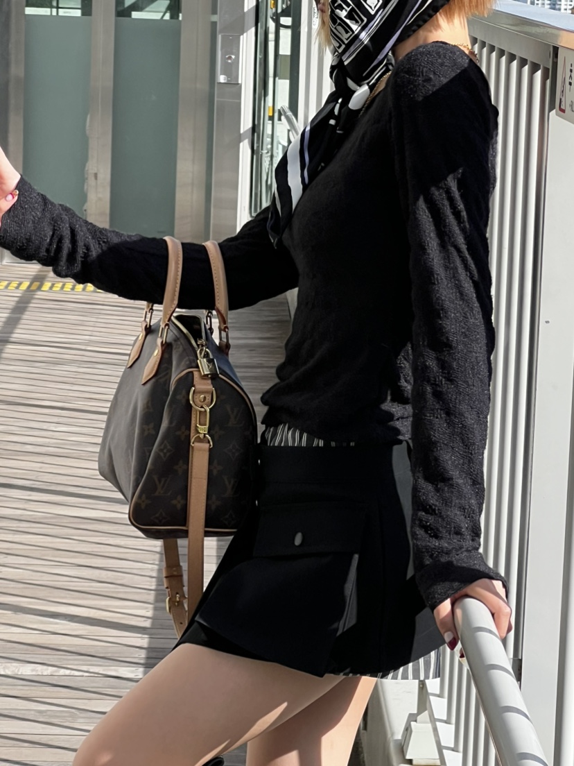 ZEROZERO韓國直郵女裝新品時尚推薦真品熱賣長袖T恤不含內搭ZEROZERO長袖T恤