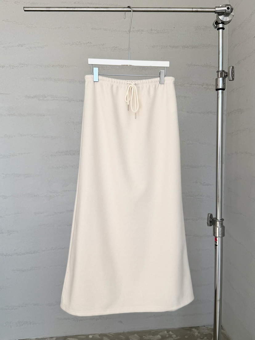 URBANE cloth韓國直郵女裝新品時尚真品熱賣人氣長裙加絨URBANE cloth長裙圖色1