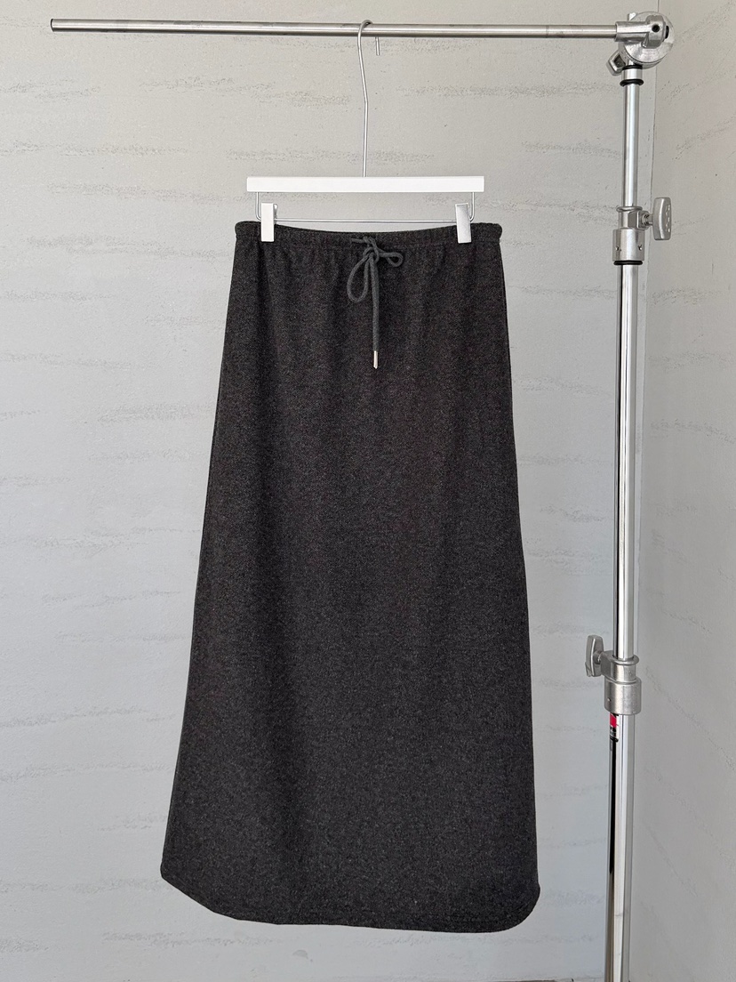 URBANE cloth韓國直郵女裝新品時尚真品熱賣人氣長裙加絨URBANE cloth長裙圖色2