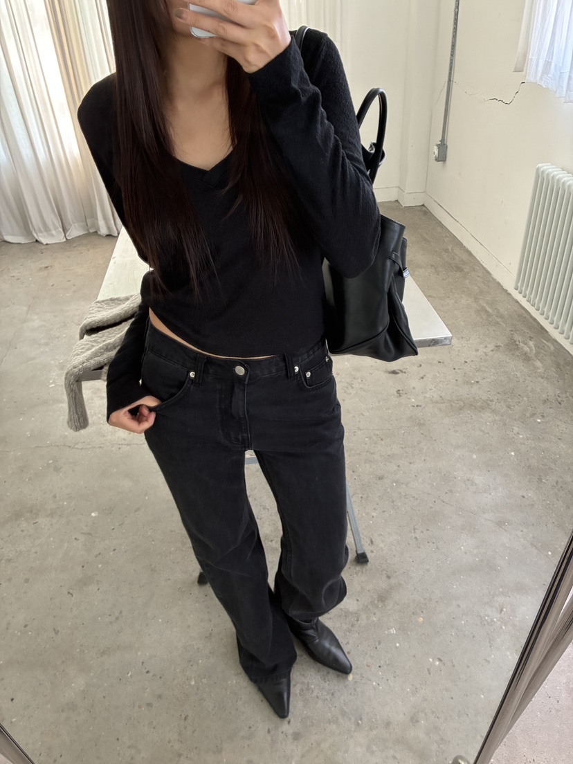ACME東大門代購女士新品推薦時尚熱賣休閑人氣長袖T恤深V領ACME長袖T恤