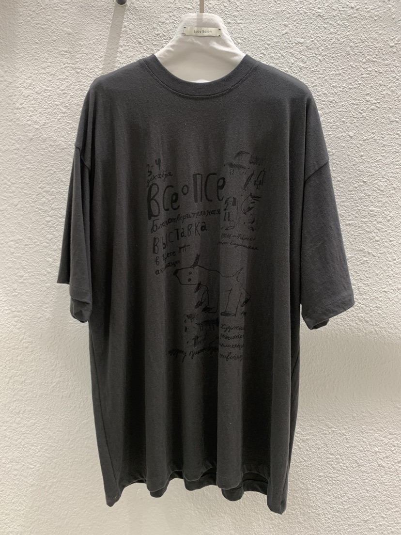 LUCY SALON東大門實拍女士新品熱賣真品推薦休閑時尚T恤LUCY SALONT恤圖色2墨色