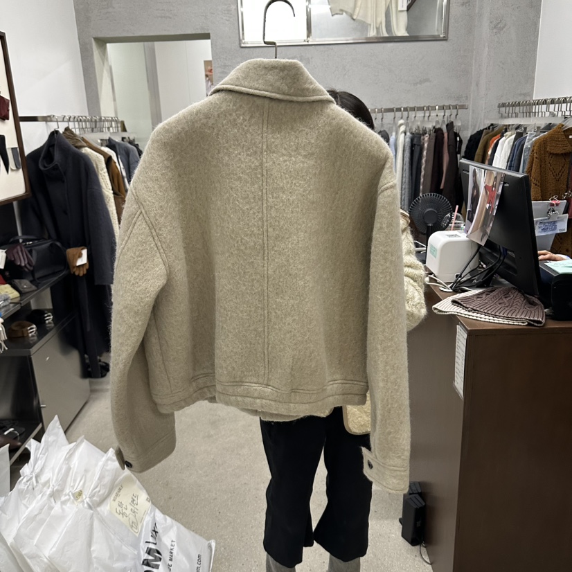 WEARABLE-L韓國直郵女裝新品真品時尚熱賣人氣推薦短款大衣WEARABLE短款大衣