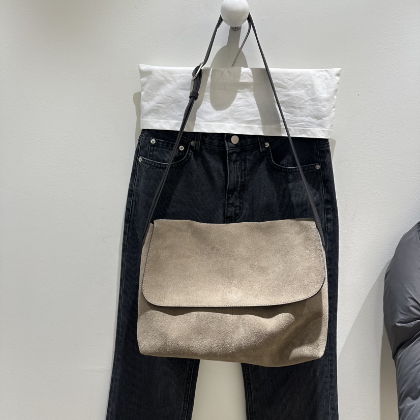 MYNAMEIS/AIME HOPE MAKE東大門直郵女士新品人氣單肩斜跨包絨MYNAMEIS/AIME HOPE MAKE單肩/斜跨包圖色1