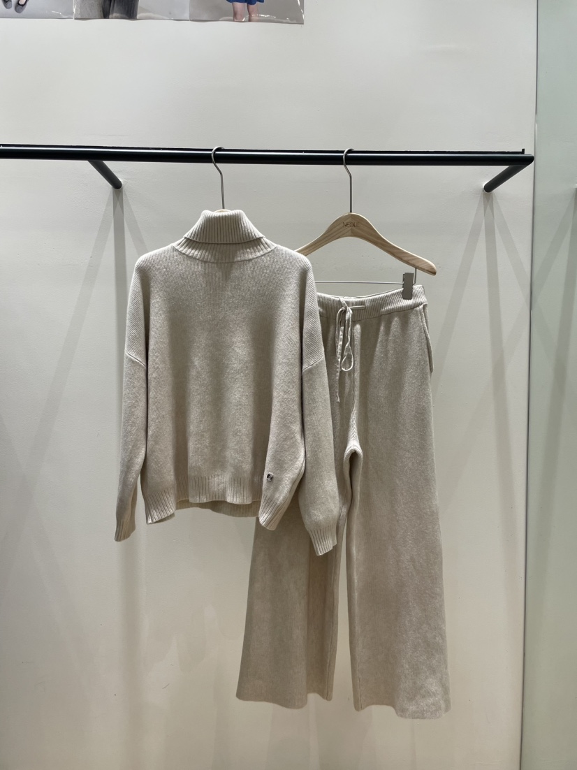 NEOUL東大門實拍女士新品真品休閑熱賣時尚人氣推薦套裝高領NEOUL/ahin雙領標簽套裝圖色2
