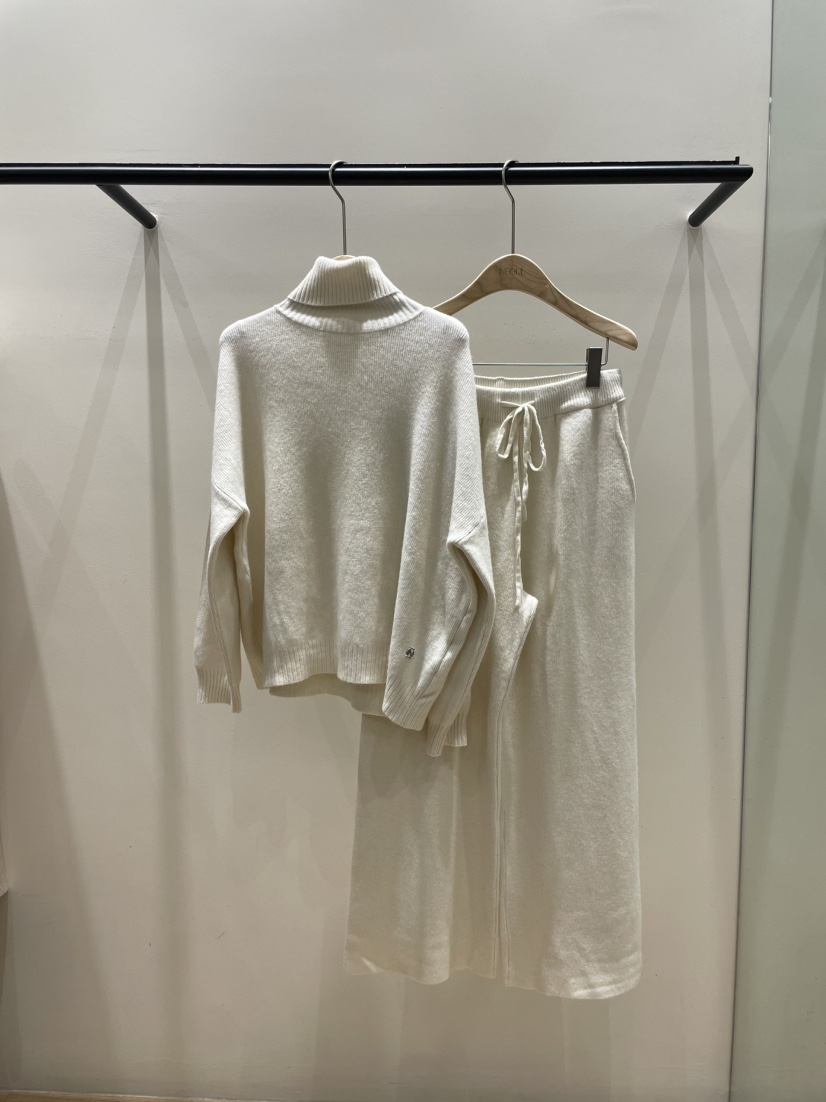 NEOUL東大門實拍女士新品真品休閑熱賣時尚人氣推薦套裝高領NEOUL/ahin雙領標簽套裝圖色3