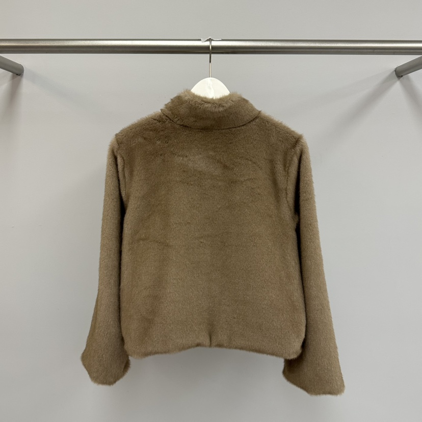 WATER/RIVER東大門實拍女士新品熱賣真品人氣短款大衣皮草WATER/RIVER短款大衣