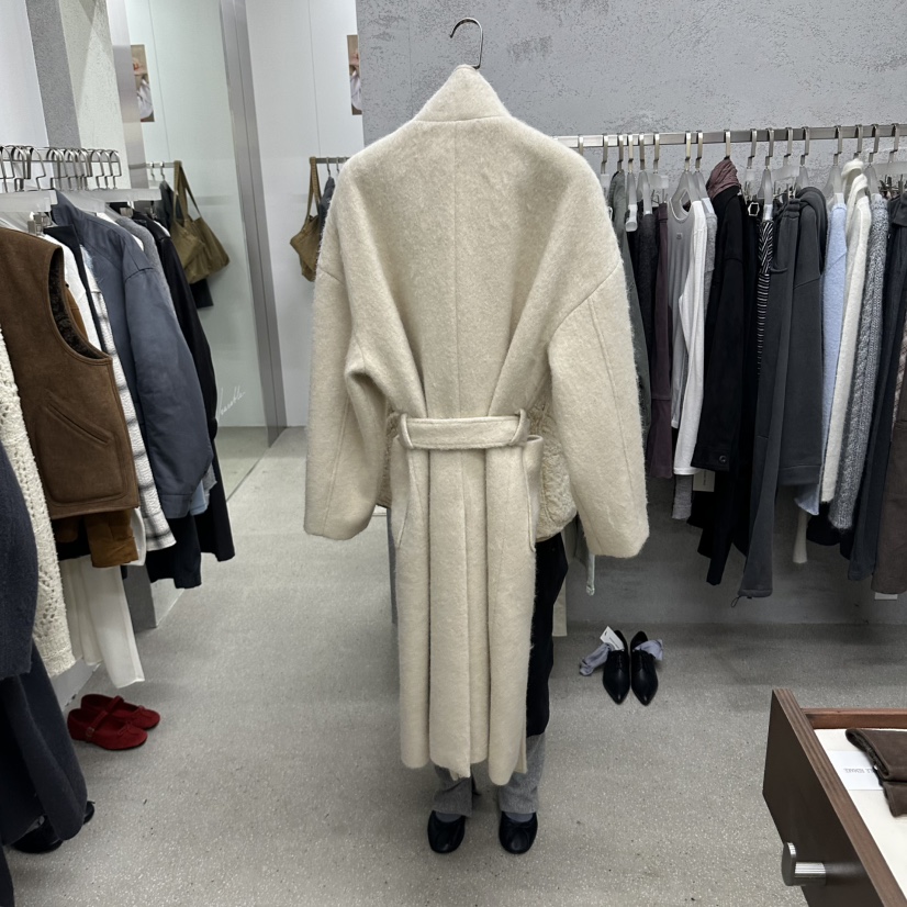WEARABLE-L韓國代購女士新款推薦中長款大衣含手套含腰帶不含WEARABLE中長款大衣
