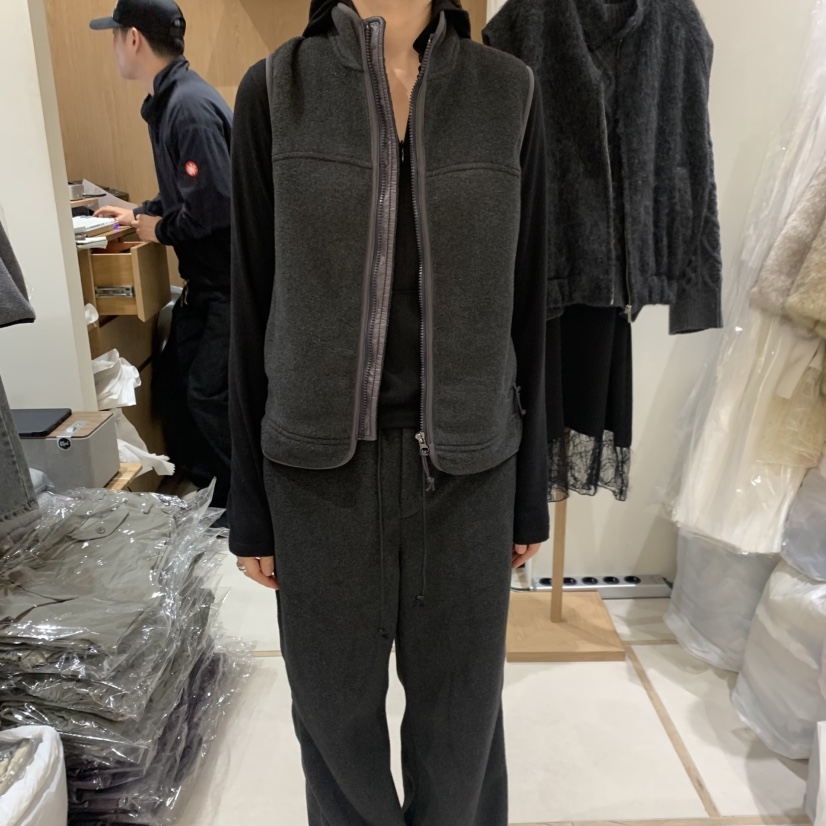 HOWFF東大門代購女裝新款真品時尚休閑人氣推薦熱賣馬甲抓絨HOWFF馬甲圖色1墨