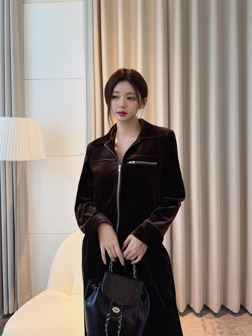 CLOTH韓國代購女士新品推薦時尚人氣休閑真品夾克天鵝絨拉鏈CLOTH夾克圖色1