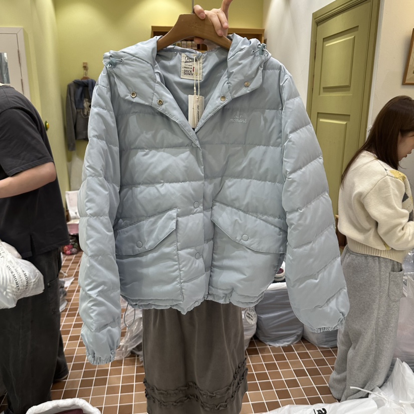 OURMOMENT東大門代購女士新品真品短款羽絨服連帽衫加厚鴨絨OURMOMENT短款羽絨服圖色1