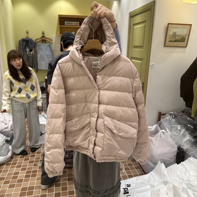OURMOMENT東大門代購女士新品真品短款羽絨服連帽衫加厚鴨絨OURMOMENT短款羽絨服圖色3