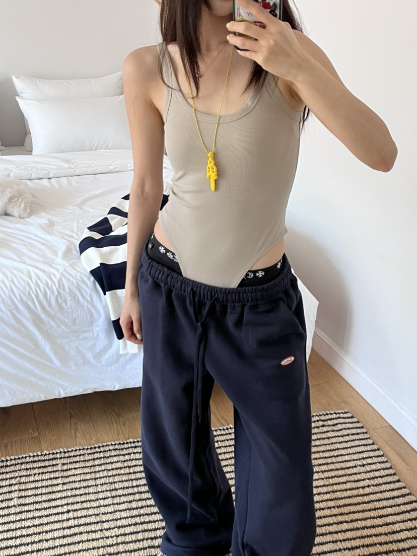 LOVE PULL韓國直郵女士新品時尚推薦休閑吊帶背心抓絨無袖LOVE PULL吊帶/背心