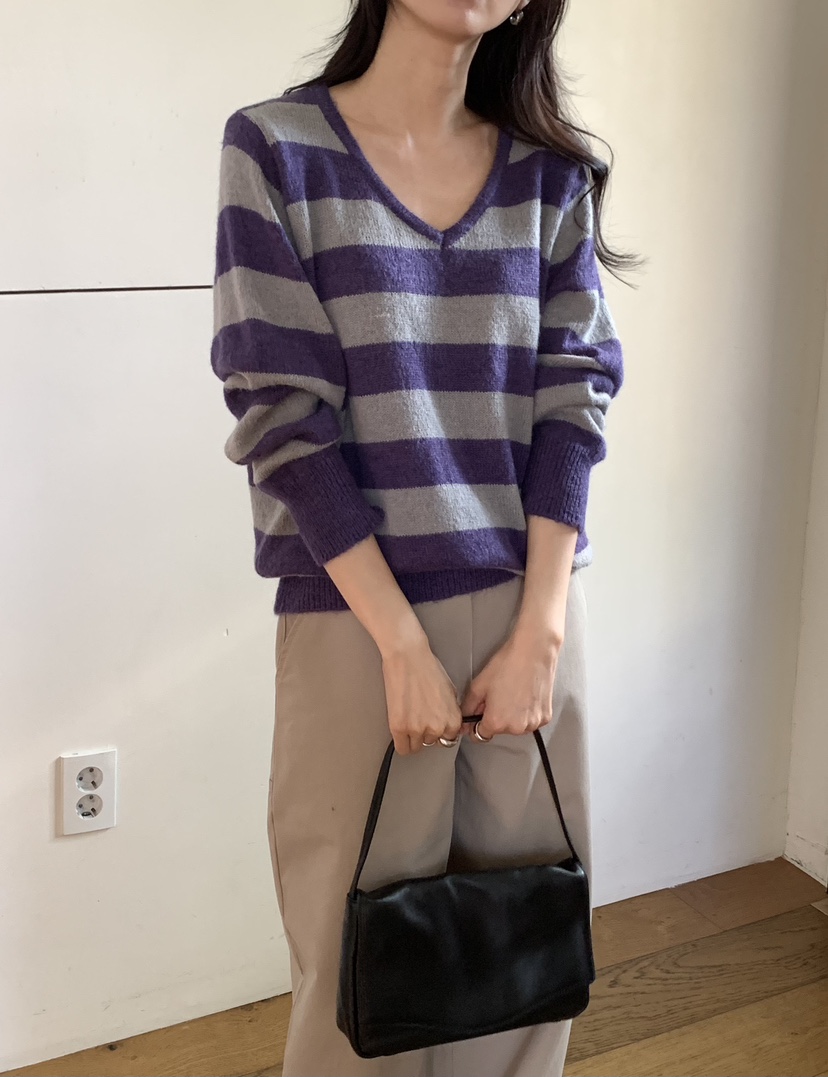 NOTICE東大門直郵女裝新品真品時尚熱賣推薦針織衫V領條紋NOTICE針織衫