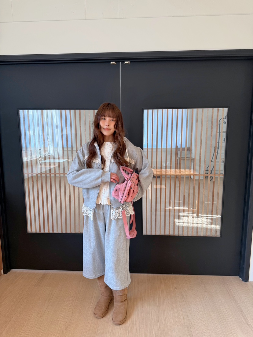 BOUTIQUE-L韓國代購女士新款時尚休閑推薦人氣熱賣真品衛衣BOUTIQUE-L衛衣