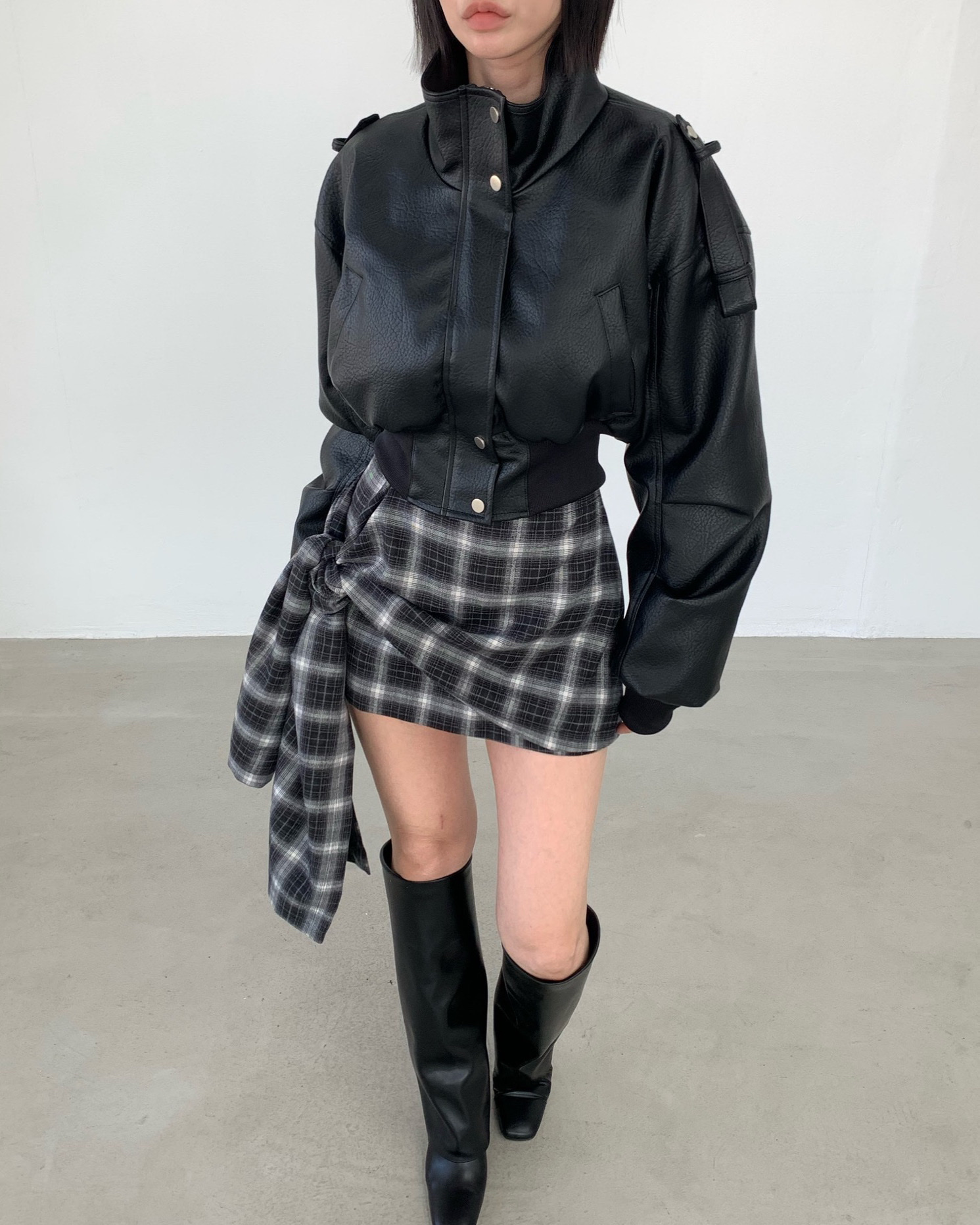 2TWO MOON韓國直郵女士新款時尚休閑熱賣人氣皮衣高領短款2TWO MOON皮衣圖色2