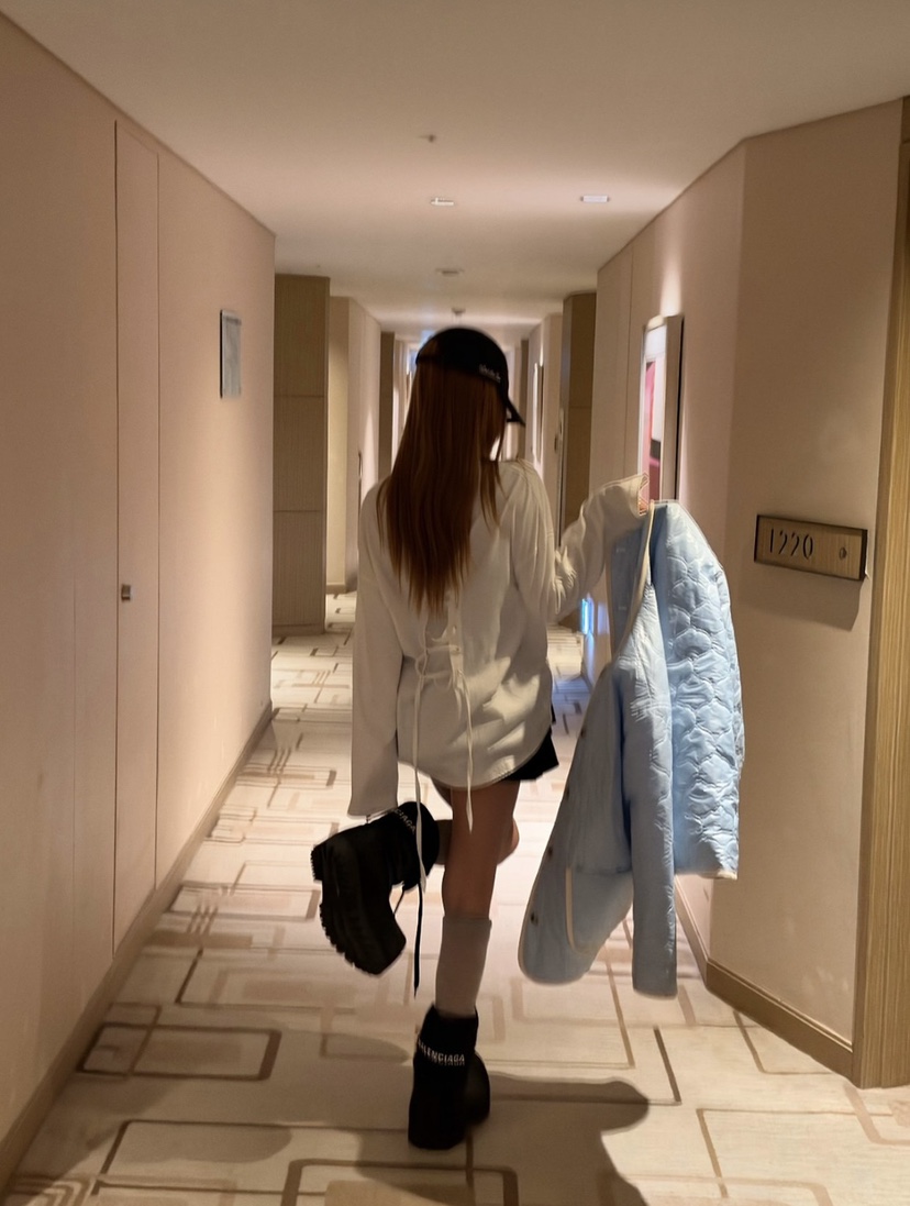 ZEROZERO東大門實拍女士新款時尚推薦熱賣真品休閑長袖T恤ZEROZERO長袖T恤