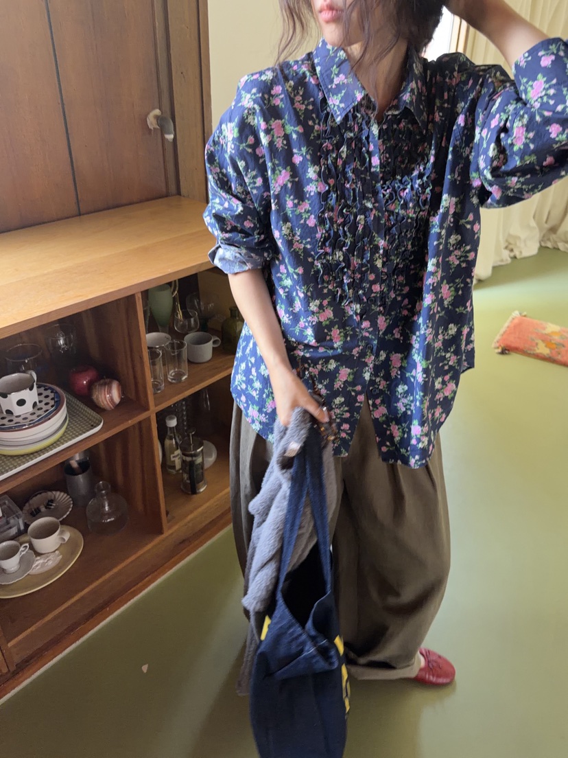 SUNDER MARKET東大門實拍女士新款休閑熱賣襯衫蕾絲衫絨SUNDER MARKET襯衫/蕾絲衫