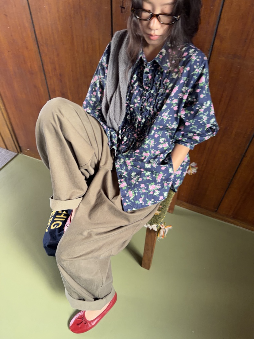 SUNDER MARKET東大門實拍女士新款休閑熱賣襯衫蕾絲衫絨SUNDER MARKET襯衫/蕾絲衫