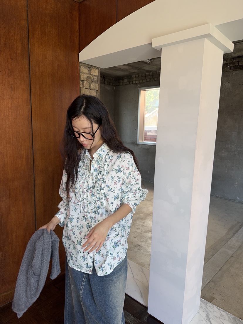SUNDER MARKET東大門實拍女士新款休閑熱賣襯衫蕾絲衫絨SUNDER MARKET襯衫/蕾絲衫