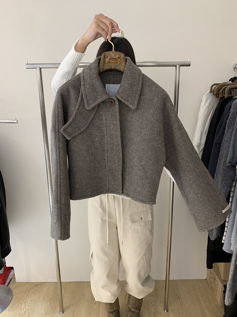 EMPTY東大門實拍女裝新品推薦人氣真品熱賣休閑時尚短款大衣EMPTY短款大衣圖色1