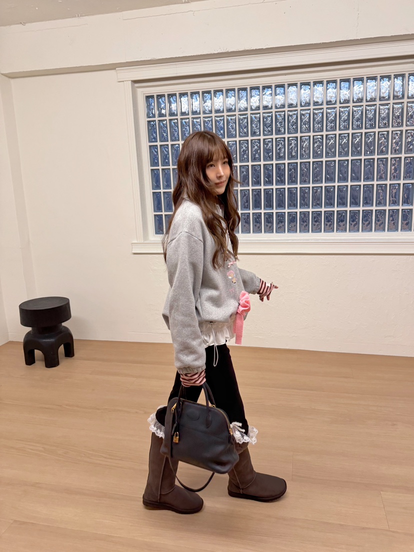 BOUTIQUE-L韓國直郵女裝新品推薦熱賣人氣休閑時尚真品衛衣BOUTIQUE-L衛衣