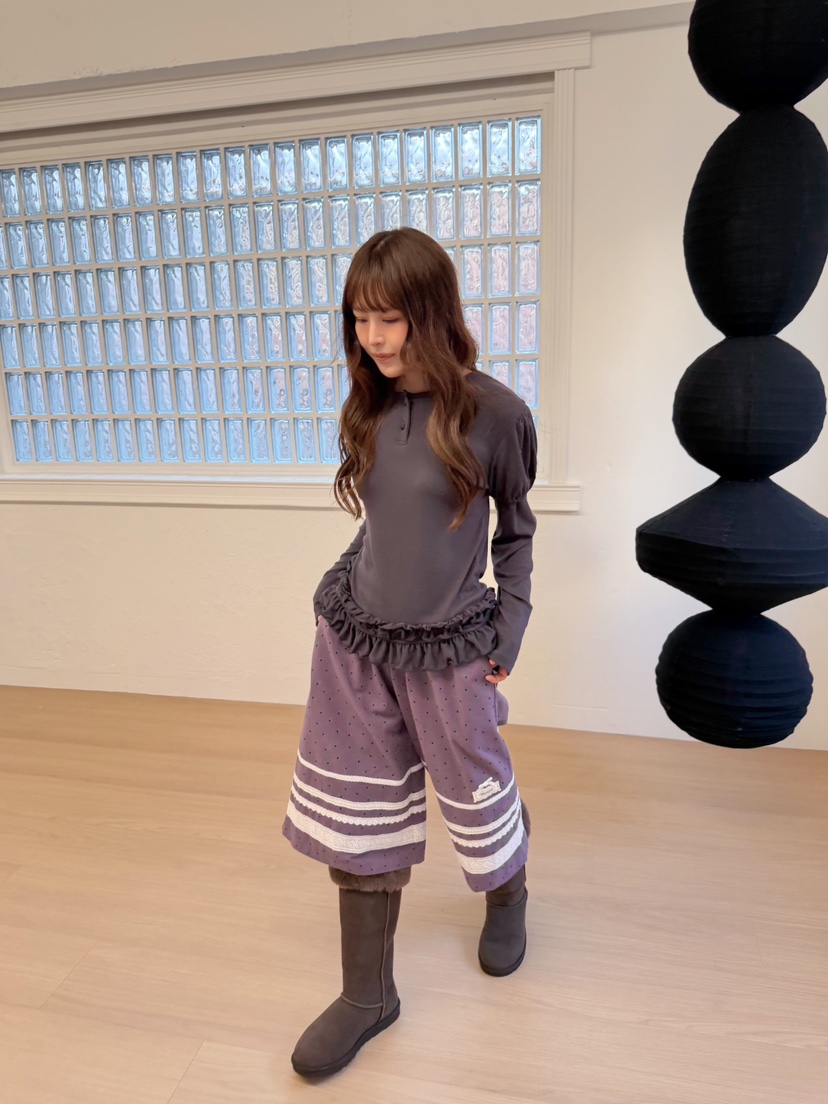 BOUTIQUE-L東大門直郵女裝新品時尚推薦人氣長袖T恤褶邊BOUTIQUE-L長袖T恤