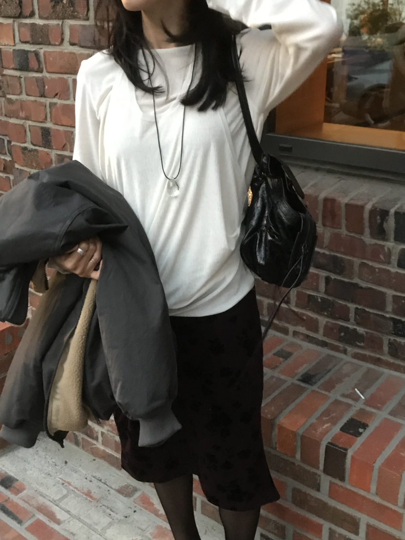LOFN東大門直郵女裝新品人氣熱賣推薦真品時尚休閑T恤LOFNT恤
