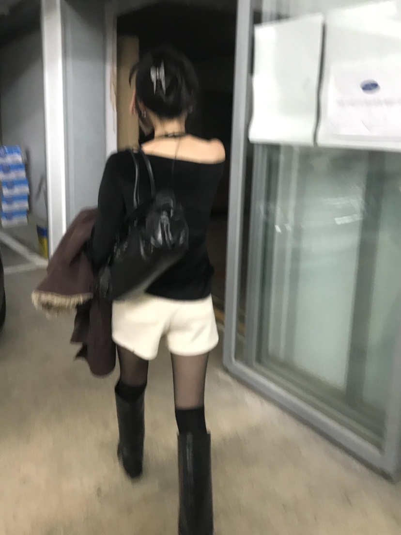 LOFN東大門直郵女裝新品人氣熱賣推薦真品時尚休閑T恤LOFNT恤