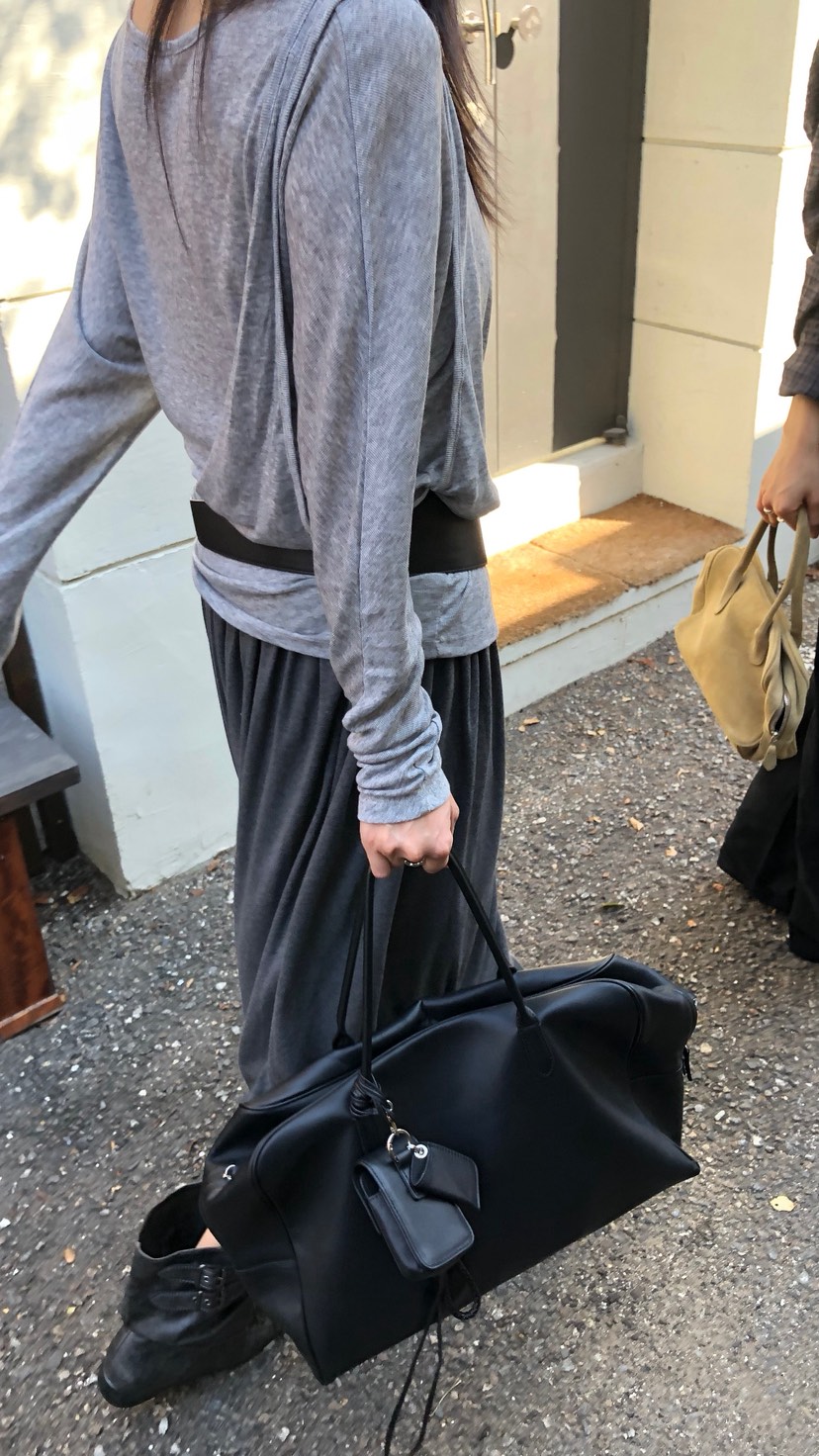 OVER RICH東大門實拍女裝新品人氣推薦時尚休閑熱賣長袖T恤OVER RICH長袖T恤