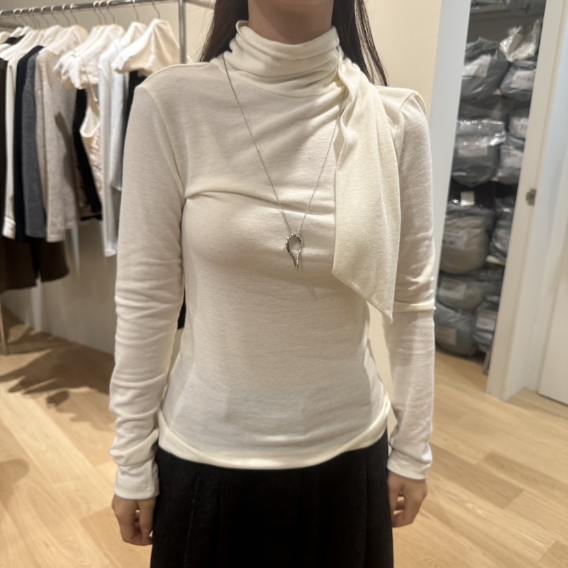 PERMISSION東大門直郵女裝新品真品熱賣休閑時尚長袖T恤圍巾PERMISSION長袖T恤圖色3