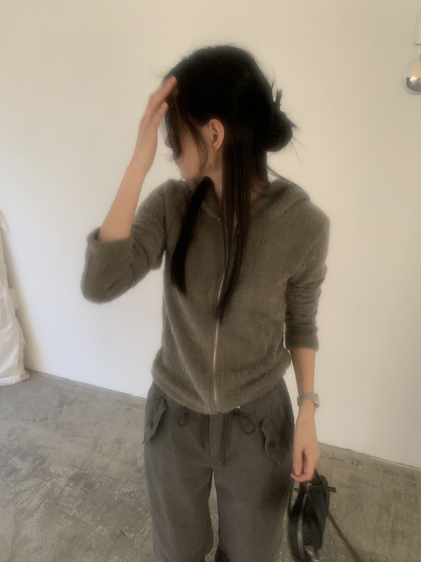 TRUE東大門實拍女裝新品熱賣時尚推薦人氣真品衛衣連帽衫TRUE衛衣