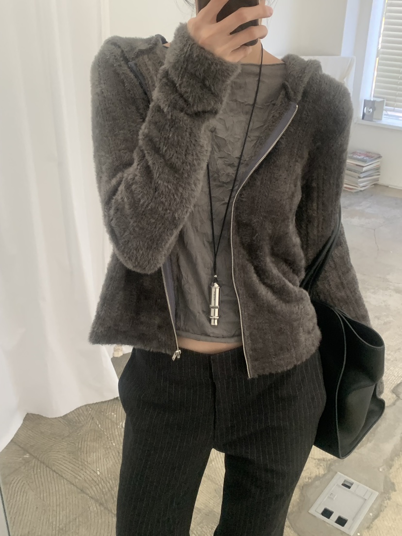 TRUE東大門實拍女裝新品熱賣時尚推薦人氣真品衛衣連帽衫TRUE衛衣
