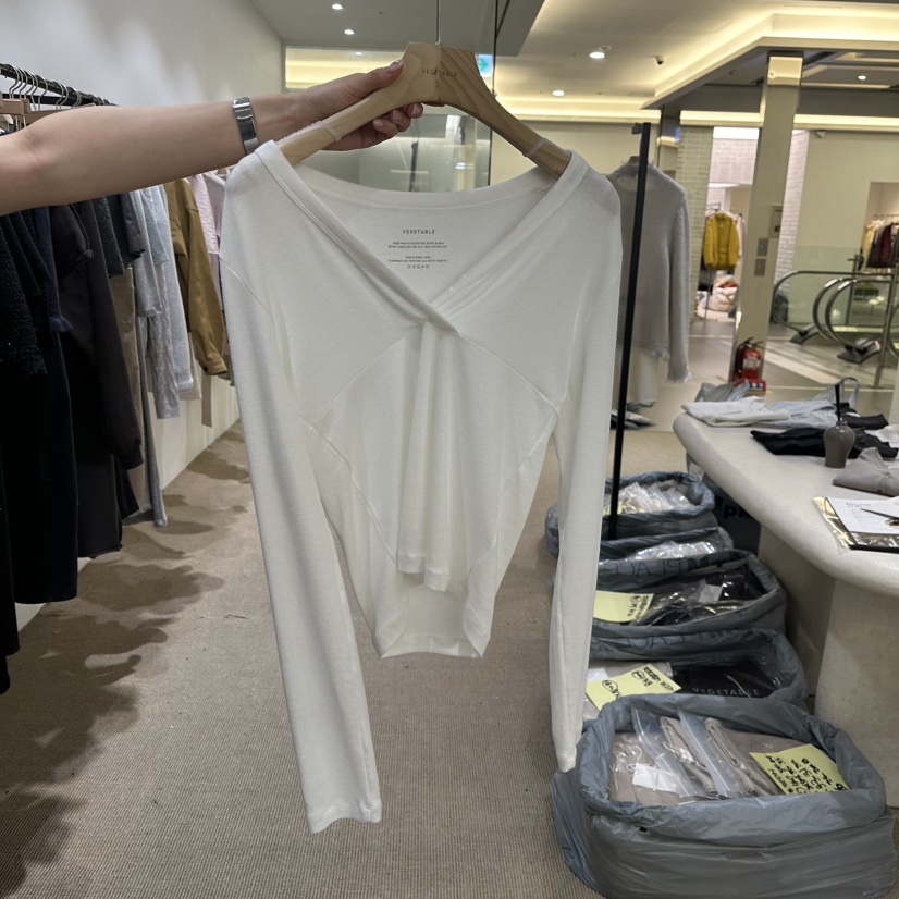 VEGETABLE東大門代購女士新款真品熱賣休閑長袖T恤V領修身VEGETABLE長袖T恤圖色1白色
