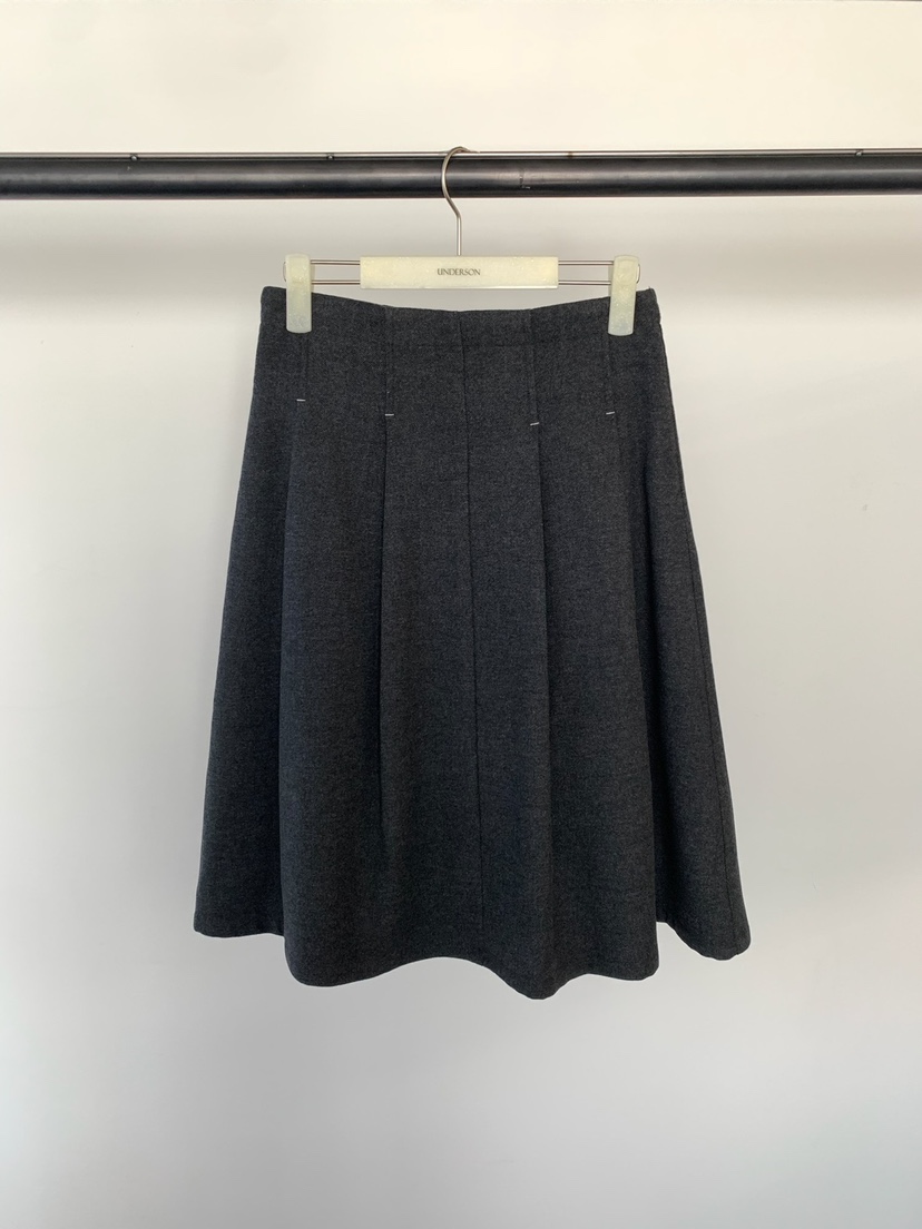 UNDERSON東大門代購女裝新品熱賣休閑時尚推薦半身裙中短裙UNDERSON半身裙/中短裙圖色2墨色