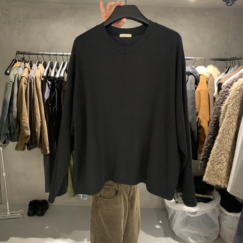 BALLOW STUDIO韓國直郵女裝新款時尚熱賣人氣長袖T恤V領BALLOW STUDIO長袖T恤圖色4