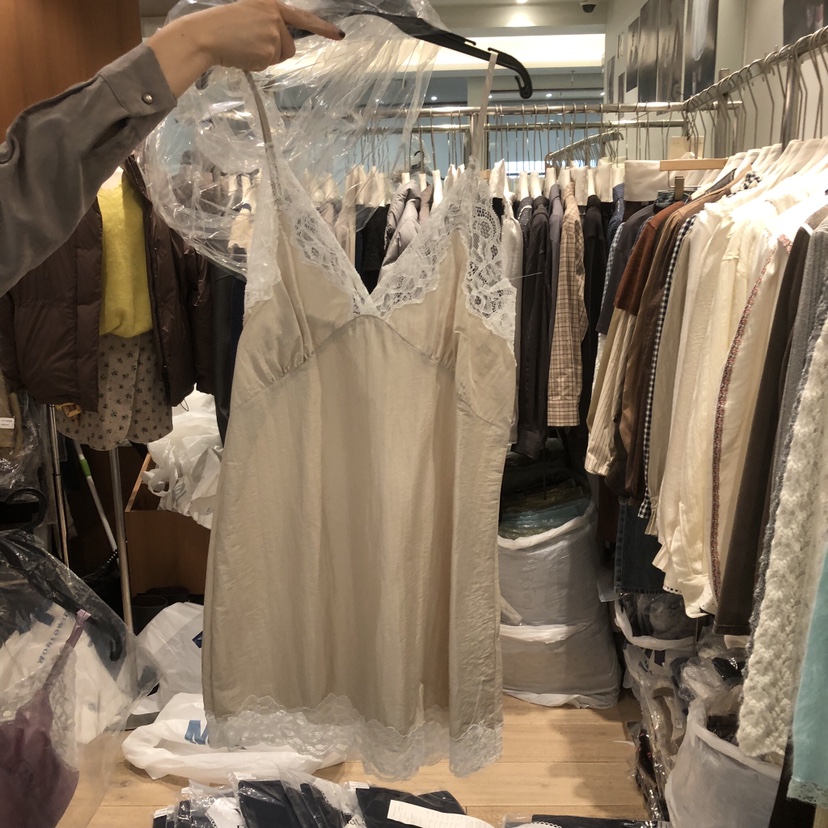 FLAT OGI韓國代購女裝新品推薦真品休閑熱賣連衣裙迷你裙FLat OGI連衣裙圖色1