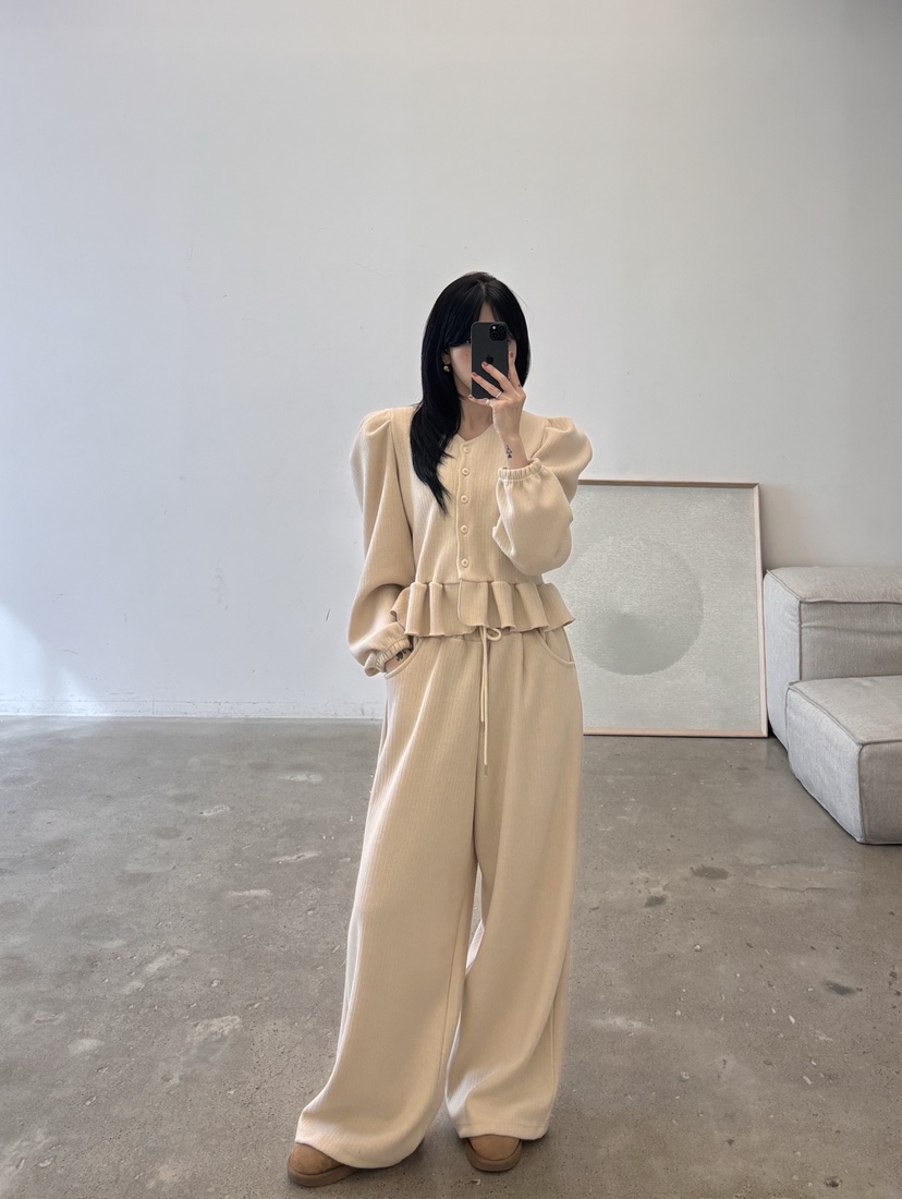 AMUSE SEOUL東大門實拍女士新款時尚熱賣人氣推薦休閑套裝AMUSE SEOUL套裝