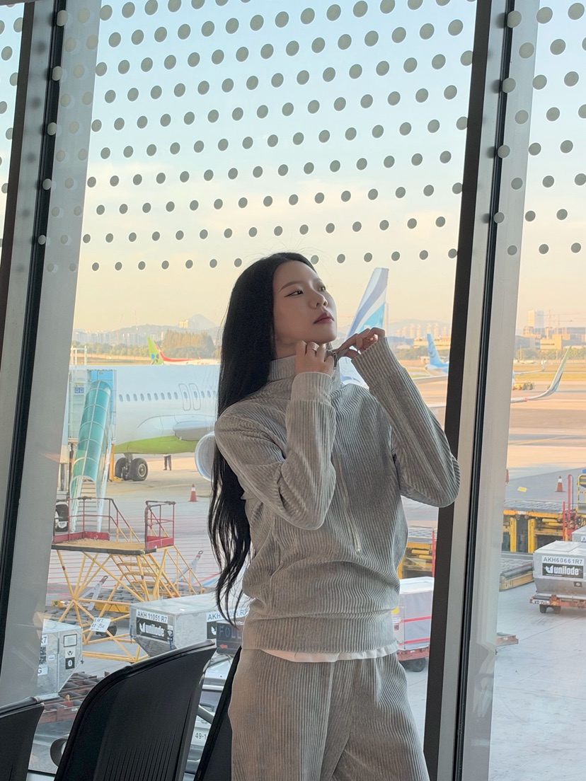 ELIA韓國代購女士新品休閑推薦人氣熱賣真品時尚衛衣半拉鏈ELIA STUDIO衛衣