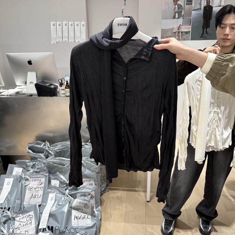 FAVOR-P東大門實拍女士新品真品推薦人氣休閑長袖T恤含圍巾FAVOR-P長袖T恤圖色3