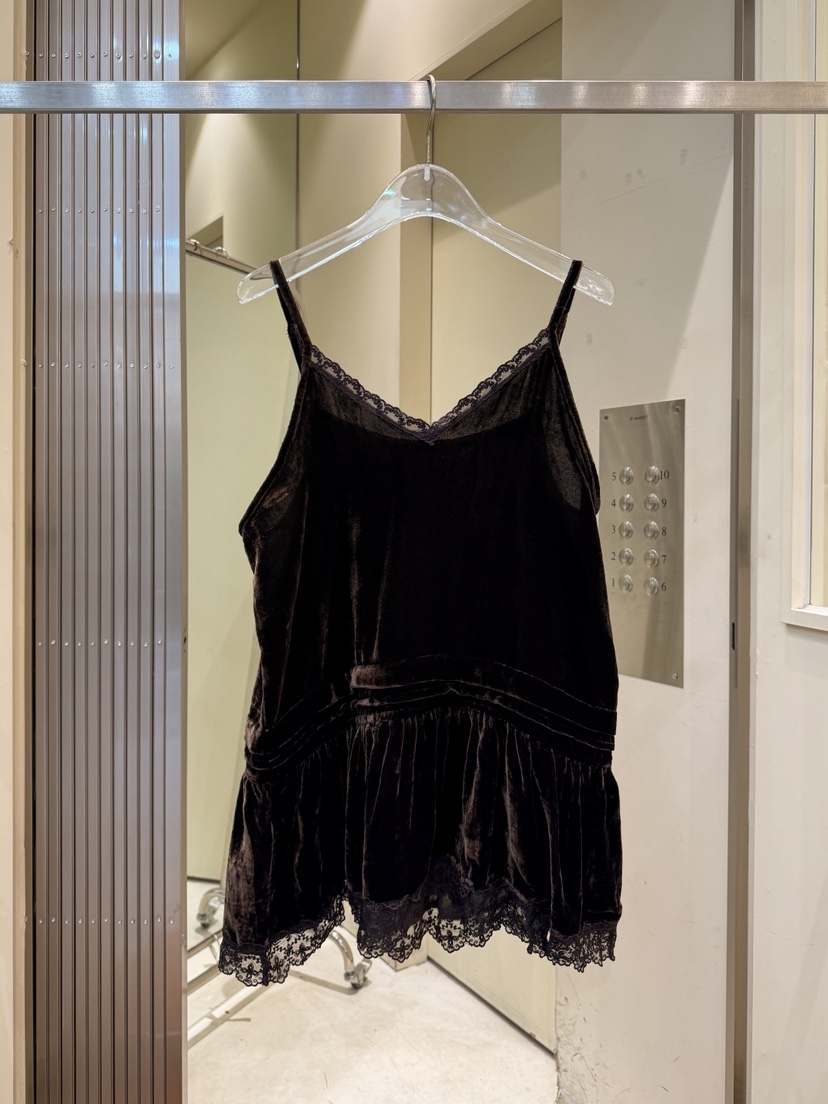 81 MARKET-L東大門直郵女裝新品真品休閑推薦熱賣吊帶背心81 MARKET-L吊帶/背心圖色2